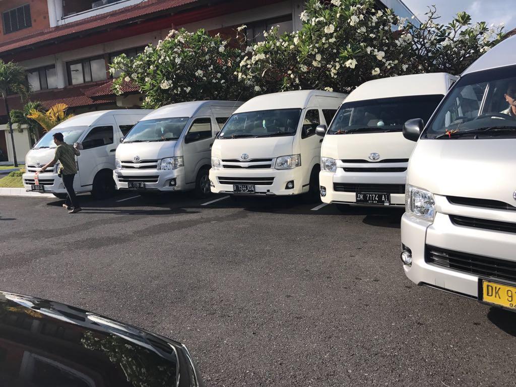 Hiace Bali Sewa Hiace Di Bali Premio Comuter Luxury